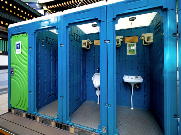 Best Portable restroom solutions  in Dunnellon, FL