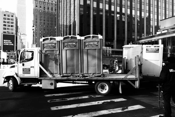 Portable Toilet Options We Offer in Dunnellon, FL